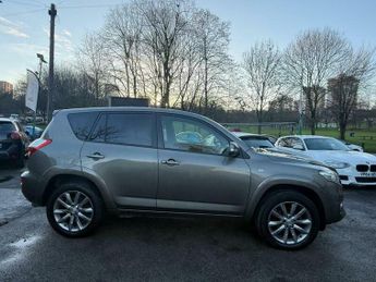 Toyota RAV4 2.2 D-CAT SR Auto 4WD Euro 5 5dr