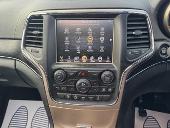 Jeep Grand Cherokee 3.0 V6 CRD Summit SUV 5dr Diesel Auto 4WD Euro 6 (247 bhp)