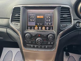 Jeep Grand Cherokee 3.0 V6 CRD Summit SUV 5dr Diesel Auto 4WD Euro 6 (247 bhp)