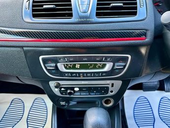 Renault Megane 2.0 dCi Privilege TomTom Auto Euro 5 3dr
