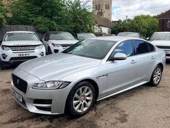 Jaguar XF D R-SPORT