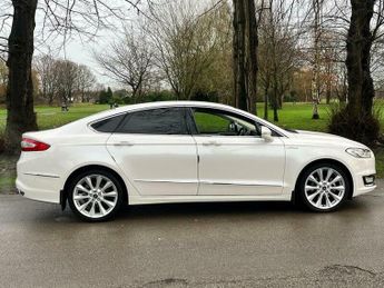 Ford Mondeo 2.0 TDCi Vignale Powershift Euro 6 (s/s) 4dr