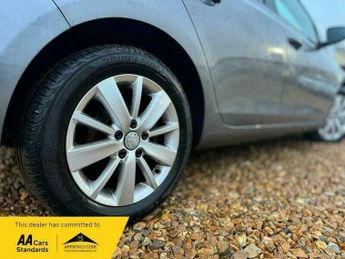 Volkswagen Golf 1.6 TDI Match DSG Euro 5 5dr