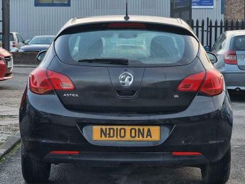 Vauxhall Astra 1.6 16v Exclusiv Auto Euro 5 5dr