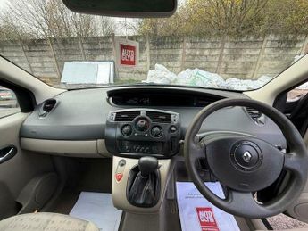 Renault Scenic 1.6 VVT Expression 5dr