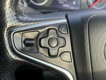 Vauxhall Insignia 2.0 CDTi SRi Nav Auto Euro 5 5dr