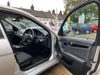 Mercedes C Class C220 2.1 CDI BLUEEFFICIENCY SE EDITION 125. Excellent History