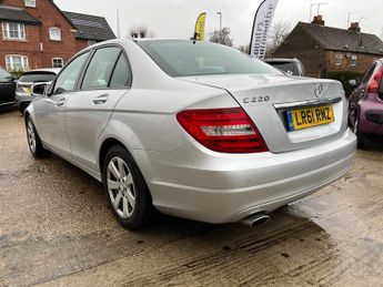 Mercedes C Class C220 2.1 CDI BLUEEFFICIENCY SE EDITION 125. Excellent History