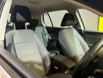 Volkswagen Golf 1.6 TDI Match DSG Euro 5 5dr
