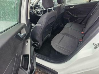 Ford Focus 1.0T EcoBoost Zetec Auto Euro 6 (s/s) 5dr