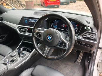 BMW 3 SERIES 330E M SPORT