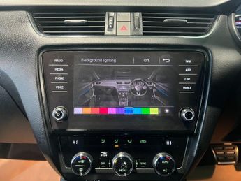 Skoda Octavia 2.0 TDI vRS DSG 4WD Euro 6 (s/s)