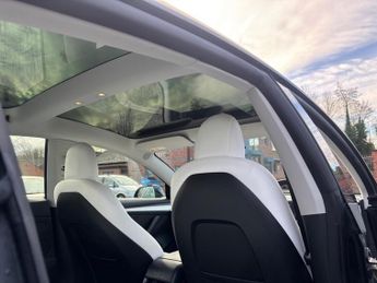 Tesla Model 3 STANDARD RANGE PLUS
