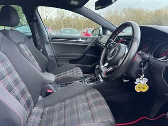 Volkswagen Golf GTi 2.0 TSI BlueMotion Tech GTI DSG Euro 6 (s/s) 5dr