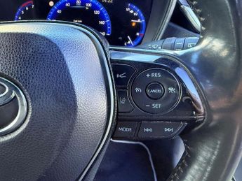 Toyota Corolla 1.8 VVT-h Icon Tech Touring Sports CVT Euro 6 (s/s) 5dr