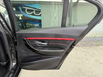 BMW 3 SERIES 2.0 320d Sport Auto xDrive Euro 6 (s/s) 4dr