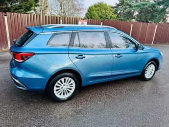 MG MG5 61.1kWh Exclusive Long Range Auto 5dr