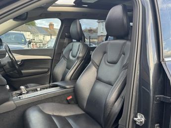 Volvo XC90 2.0h T8 Twin Engine 9.2kWh Momentum SUV 5dr Petrol Plug-in Hybri