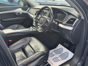 Volvo XC90 2.0h T8 Twin Engine 9.2kWh Momentum SUV 5dr Petrol Plug-in Hybri