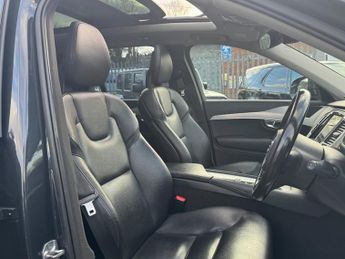 Volvo XC90 2.0h T8 Twin Engine 9.2kWh Momentum SUV 5dr Petrol Plug-in Hybri