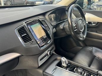 Volvo XC90 2.0h T8 Twin Engine 9.2kWh Momentum SUV 5dr Petrol Plug-in Hybri