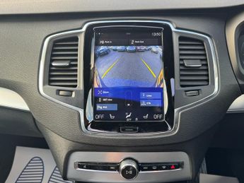 Volvo XC90 2.0h T8 Twin Engine 9.2kWh Momentum SUV 5dr Petrol Plug-in Hybri