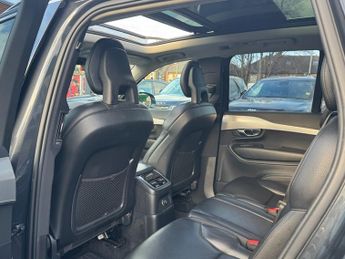 Volvo XC90 2.0h T8 Twin Engine 9.2kWh Momentum SUV 5dr Petrol Plug-in Hybri