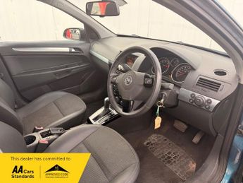 Vauxhall Astra DESIGN 16V E4
