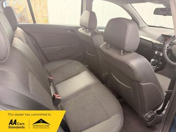 Vauxhall Astra DESIGN 16V E4