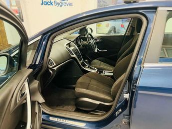 Vauxhall Astra 1.6 16v SRi Auto Euro 5 5dr