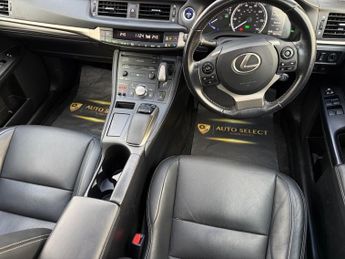 Lexus CT 200H PREMIER