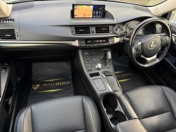 Lexus CT 200H PREMIER