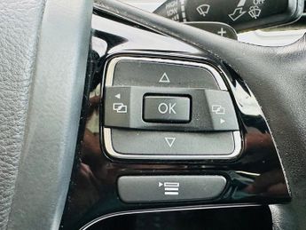 Volkswagen Touareg V6 R-LINE PLUS TDI BLUEMOTION TECHNOLOGY