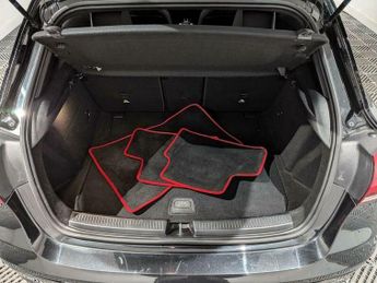 Mercedes-Benz A Class 1.5 A180d AMG Line (Executive) 7G-DCT Euro 6 (s/s) 5dr