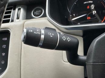 Land Rover Range Rover SDV8 VOGUE