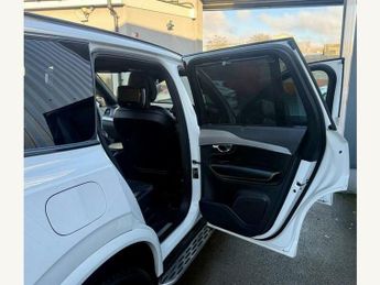 Volvo XC90 T8 TWIN ENGINE R-DESIGN PRO AWD
