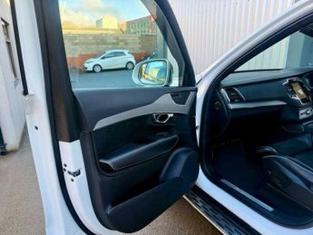 Volvo XC90 T8 TWIN ENGINE R-DESIGN PRO AWD