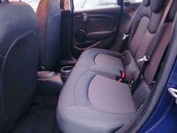 MINI Hatch 1.5 Cooper D Steptronic Euro 6 (s/s) 5dr