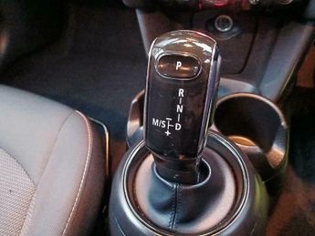 MINI Hatch 1.5 Cooper D Steptronic Euro 6 (s/s) 5dr