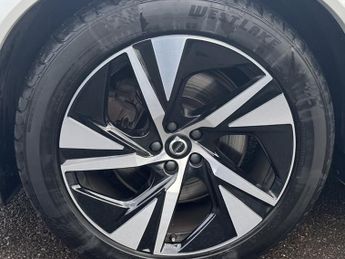 Volvo XC90 2.0h T8 Twin Engine Recharge 11.6kWh R-Design Pro SUV 5dr Petrol