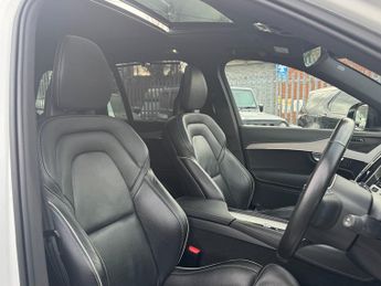 Volvo XC90 2.0h T8 Twin Engine Recharge 11.6kWh R-Design Pro SUV 5dr Petrol