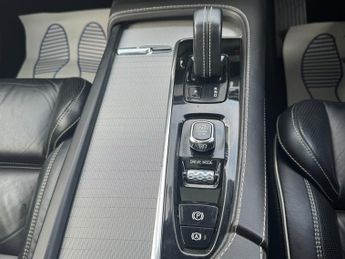 Volvo XC90 2.0h T8 Twin Engine Recharge 11.6kWh R-Design Pro SUV 5dr Petrol