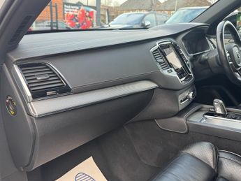 Volvo XC90 2.0h T8 Twin Engine Recharge 11.6kWh R-Design Pro SUV 5dr Petrol