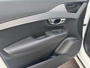 Volvo XC90 2.0h T8 Twin Engine Recharge 11.6kWh R-Design Pro SUV 5dr Petrol