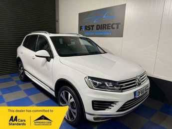 Volkswagen Touareg 3.0 Touareg V6 R-Line TDI BlueMotion Technology Auto 4WD 5dr