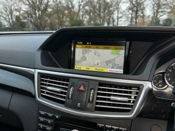 Mercedes-Benz E Class 3.0 E350 CDI V6 BlueEfficiency Avantgarde G-Tronic Euro 5 4dr