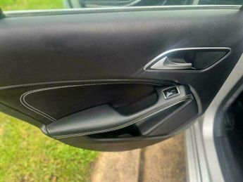 Mercedes-Benz A Class 1.6 A180 Sport 7G-DCT Euro 6 (s/s) 5dr