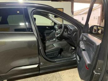 Ford Kuga 2.5 Duratec 14.4kWh Active CVT Euro 6 (s/s) 5dr