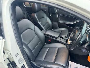 Mercedes-Benz A Class 1.5 A180d Sport (Premium Plus) 7G-DCT Euro 6 (s/s) 5dr