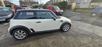 MINI Mini COOPER D £20 a year road tax